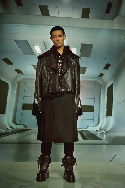 Look 34